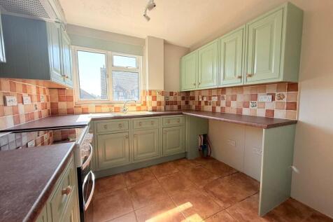 Lindfield Drive, Hailsham, BN27 photo 3