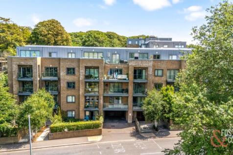 Goldstone Crescent, Park House, Flat 59-027.JPG