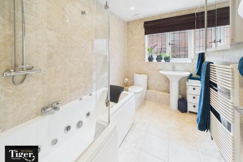 CAM02176G0-PR0671...