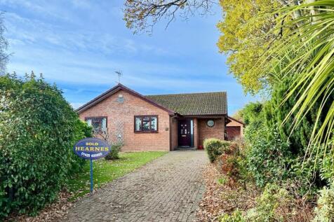 Verwood, BH31 - property photo
