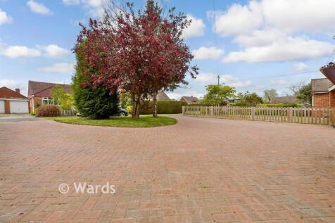 Driveway/Parking