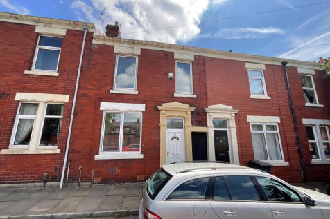 Preston, PR2 - property photo
