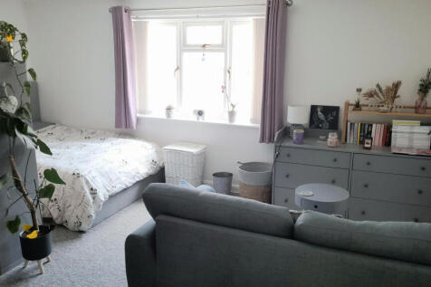 The Flat, 11 Cardigan Street, Newmarket, Suffolk photo 5
