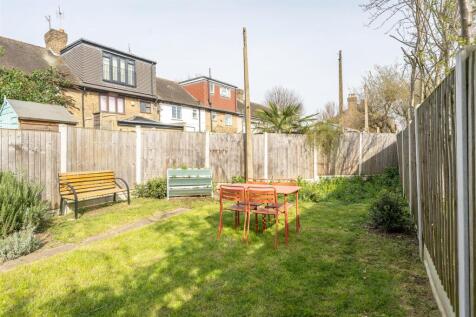 Brettenham Avenue, E17