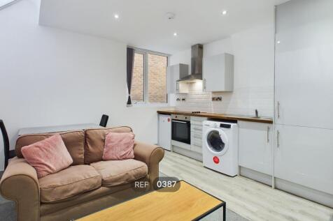 Kitchen &amp; Living area