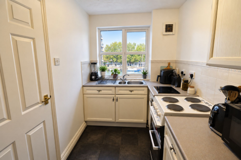 Transom Close, Surrey Quays SE16 photo 3