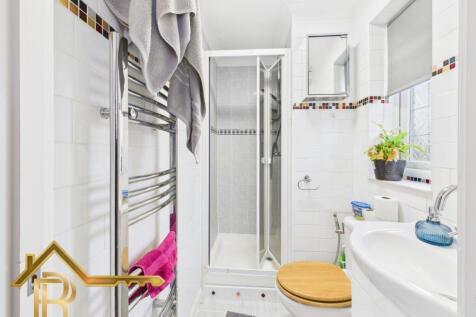 CAM03016G0-PR0044-STILL015