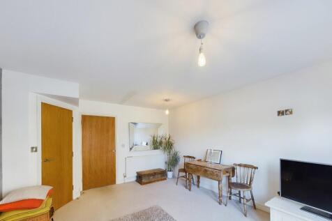 Trafalgar Road, Horsham, West Sussex photo 4