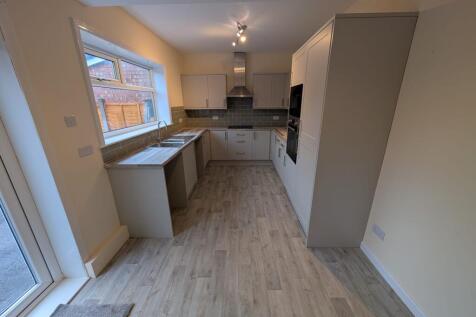 Gloucester Avenue, Farington, Lancashire photo 3