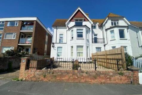 1-bed flat on Claremont Road, Seaford, £1,000/mo