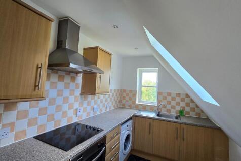 Wooton Court, New Bradwell, Milton Keynes, MK13 photo 5