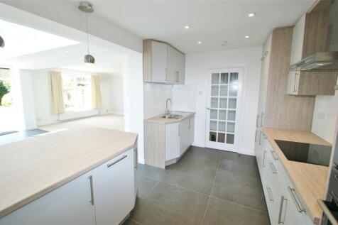 West Common Close, Gerrards Cross, Buckinghamshire, SL9 photo 5