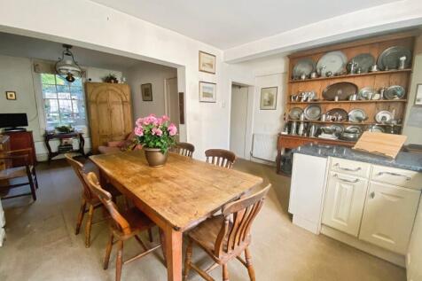 Kitchen &amp; Dining Rm