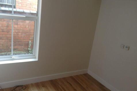 1 bed studio, Grove Street, CV32 5AG photo 5