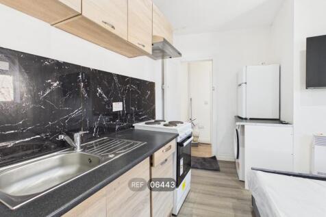 Kitchen/Living area