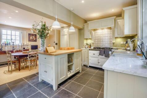 Kitchen/Breakfast Rm