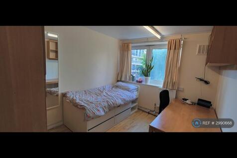 Large Bedroom