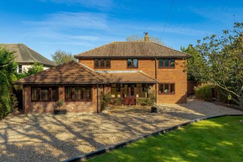 Bartlow Road, Castle Camps, Cambridge, Cambridgeshire, CB21. 5 bedroom detached house for sale