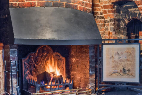 1389384-56-694004...