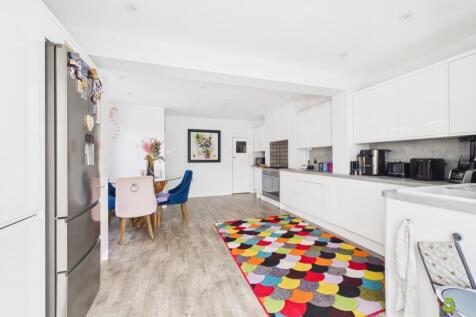 Presented by Kevin at EweMove Abbey Wood and Belve