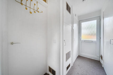 1355858-7-68cd400...