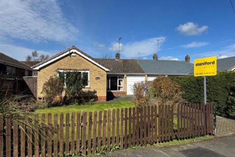 29 Chantry Way.jpg