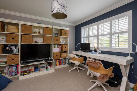 Office /Playroom