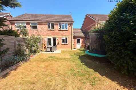 Lin Brook Drive, Ringwood, BH24 photo 4