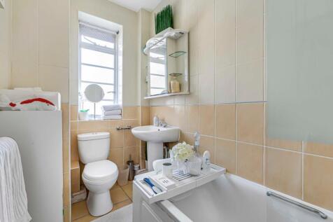 Pembroke Road, London, W8 photo 4