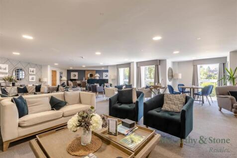 8701985-interior21.jpg