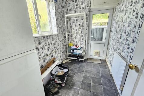 Porch Utiity Room.jpg