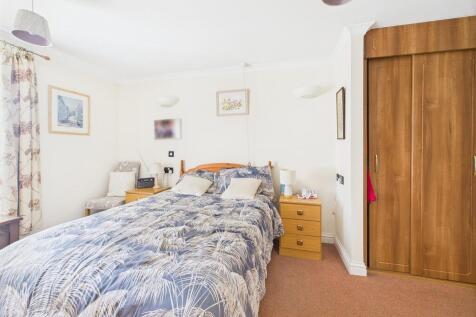 CAM02089G0-PR0532...