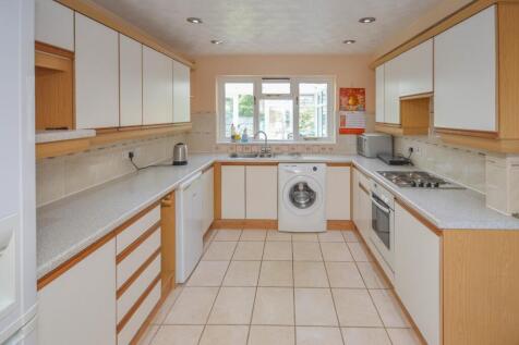 Manston Drive, Bishops Stortford, CM23 photo 4