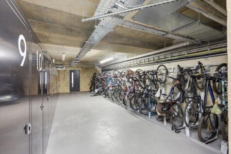 Residents Bike Store