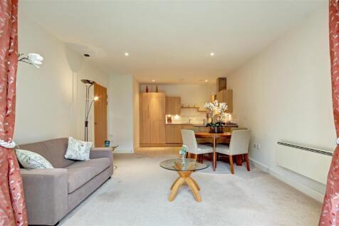open plan living dining kitchen