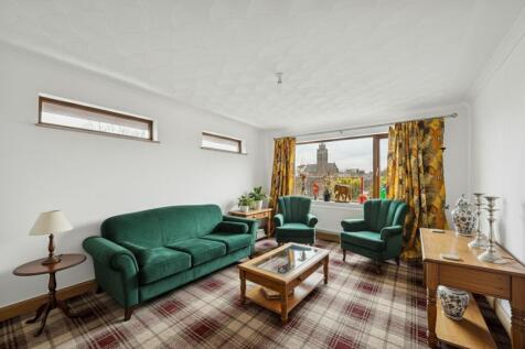 Lounge Staged