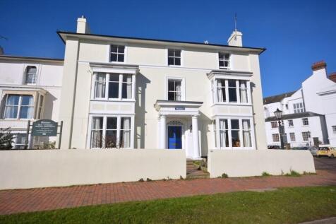 2 Bed Unfurnished Flat