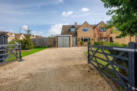 Hill View, 10 Meon Road 2627-2.jpg