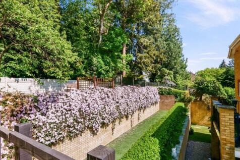 Azalea Court, Branksome Wood Road