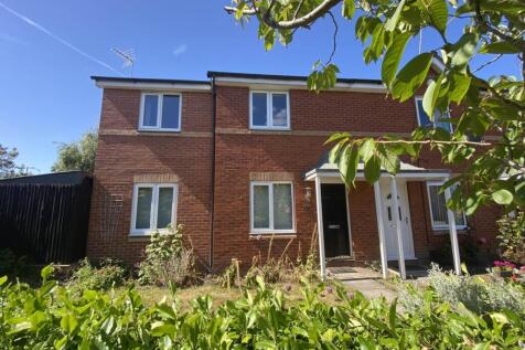 Swinnow Close, Bramley, Leeds photo 5