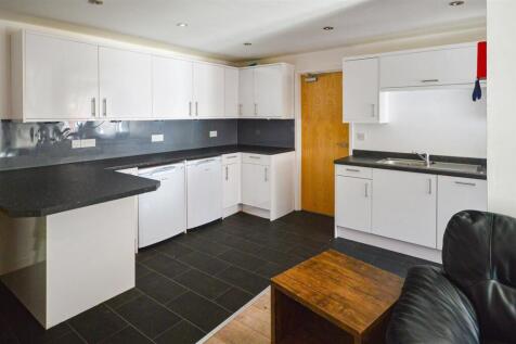 Kitchen c - Flat 4, The Forum.jpg