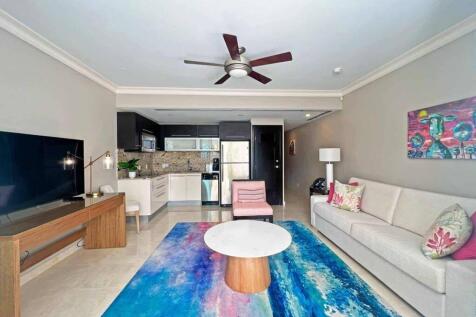 O2 Beach Club and Spa No 103