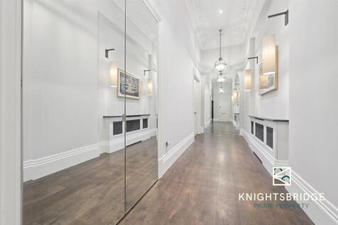 De Vere Gardens (16).jpg