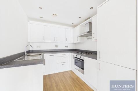 Kitchen / Living Area
