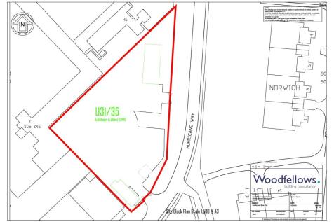 35 Hurricane Way - Site plan 1225.jpg