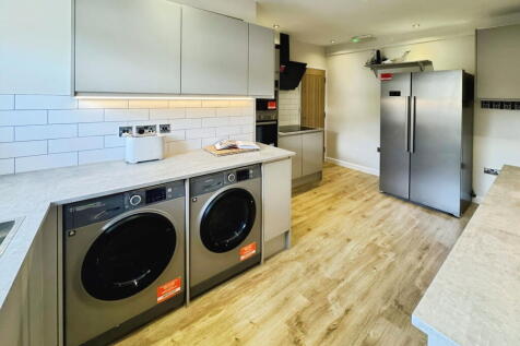 Savernake Street, Swindon, Wiltshire, SN1 3LZ photo 3