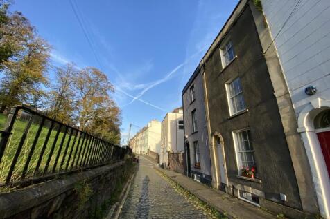 6 Bedroom Terraced in BS1 5XJ