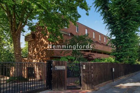 Highgate Spinney N8-15.jpg