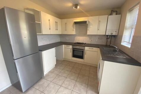 32 Whitmore Park Drive - kitchen 1.jpg