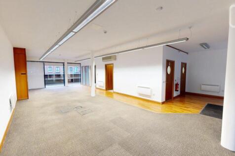 7 Burton Place, Manchester, M15 4PT - 01